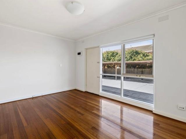 Ground Floor Apartment in Prime Location