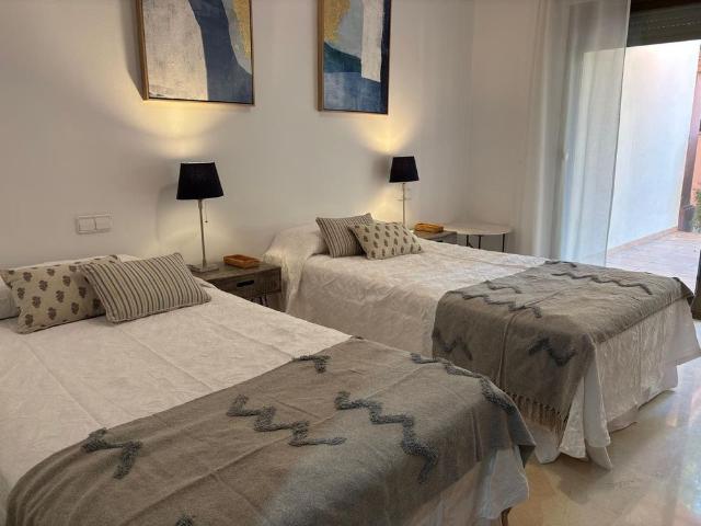Ground Floor Apartment in Río Real