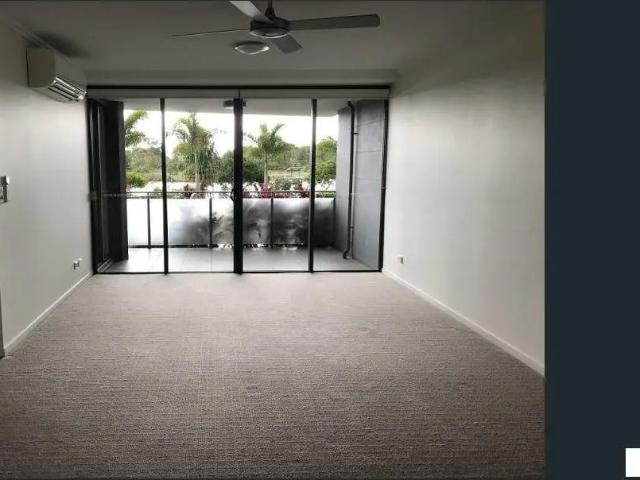 Ground floor apartment in tranquil complex