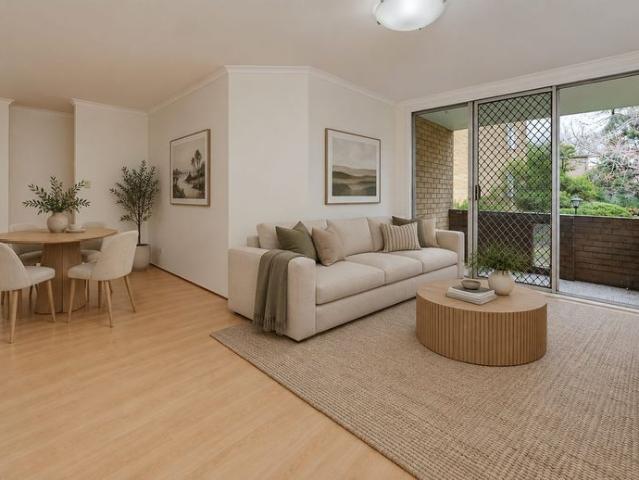 Ground floor apartment Living