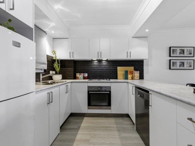 Ground floor apartment steps from the Applecross foreshore