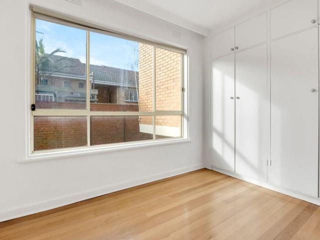 Ground Floor Apartment with 3 Bedrooms