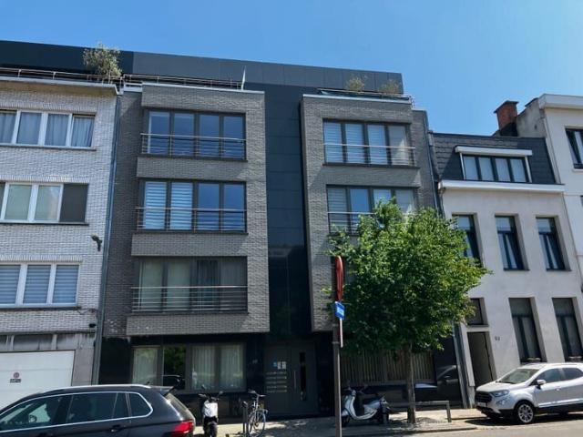 Ground floor apartment with 2 bedrooms and a garden