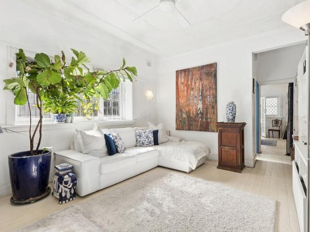 Ground Floor Apartment With Bonus North Facing Sunroom Just Moments From Bondi Beach