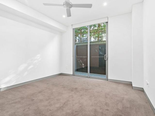 Ground Floor Apartment with large courtyard