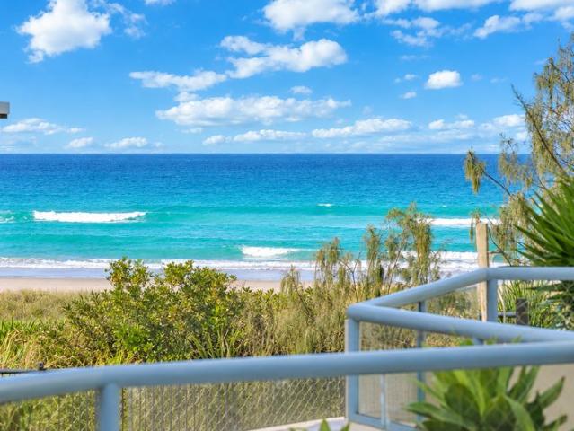 Coastal Living with Pool and Balcony/Living with Beach Views