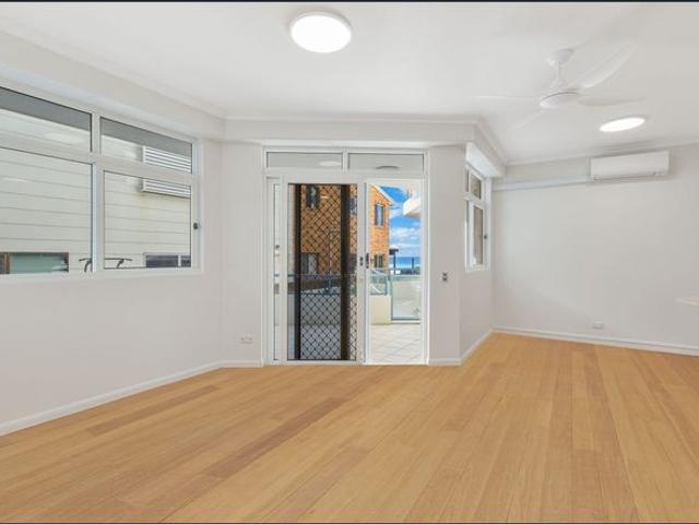 Ground Floor Apartment with Stunning Ocean Views