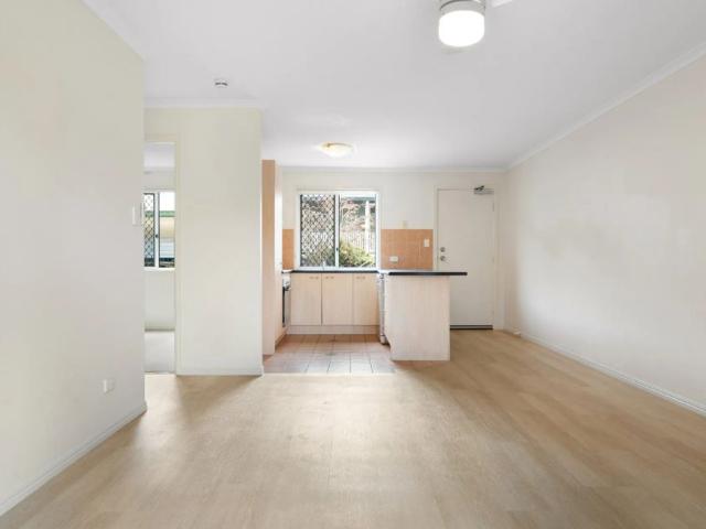 Ground Floor Apartment with Park Views