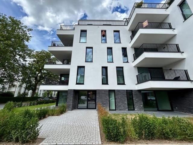 Ground floor apartment with parking, terrace, and garden!