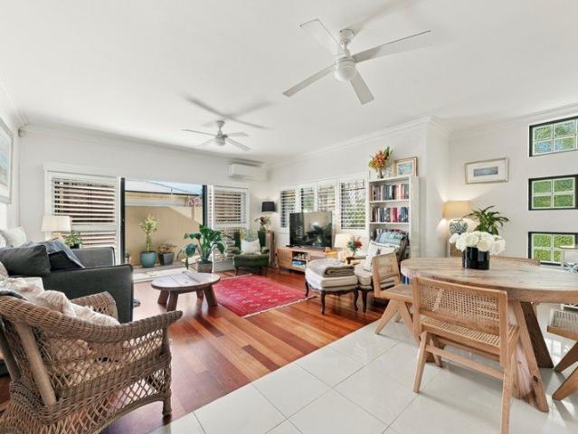 Ground Floor Apartment with Private Courtyard