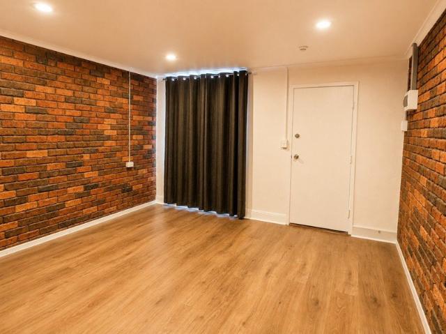 Ground floor apartment with water included in the rent!