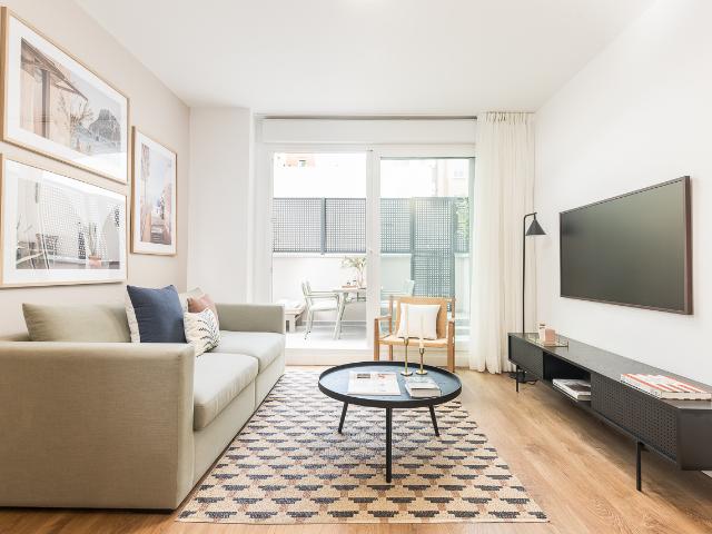 Ground floor apartment with terrace in Calle Alcala