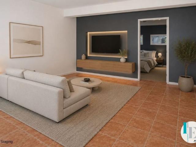 Ground Floor Apartment!