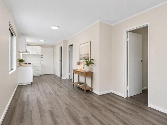 GROUND FLOOR APARTMENT