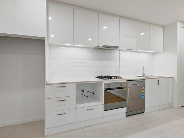 Ground Floor Apartment!