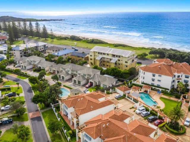Ground Floor Beachside Apartment Living