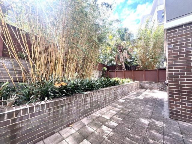 Ground floor garden apartment