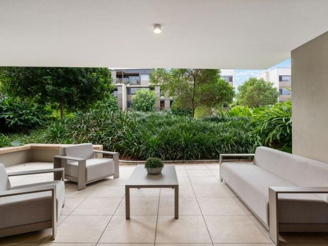 Ground Floor Garden Sanctuary with Expansive North East Terrace