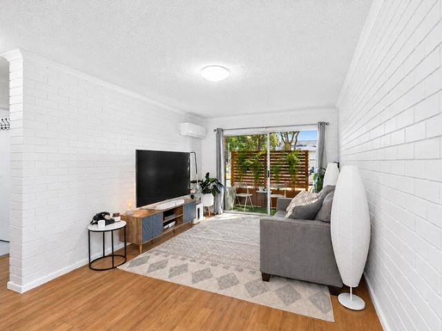 Ground Floor Gem!