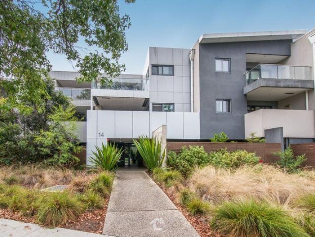 Ground Floor Ease with a Work From Home Edge in the Golden Gate Complex