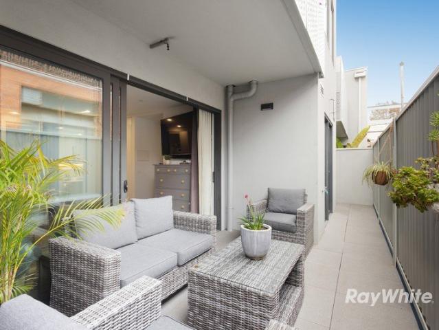 Ground Floor Ease With Terrace To Match