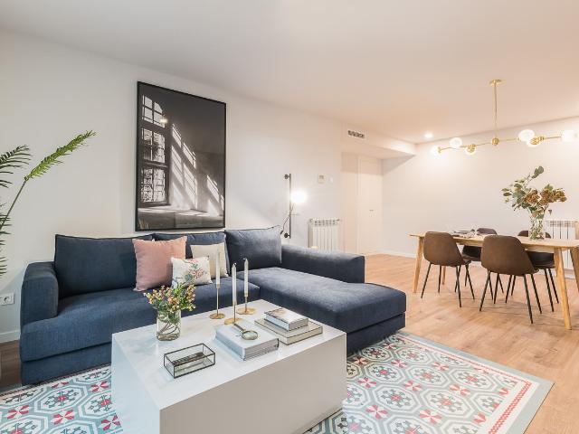 Ground floor exterior apartment located in an exclusive building