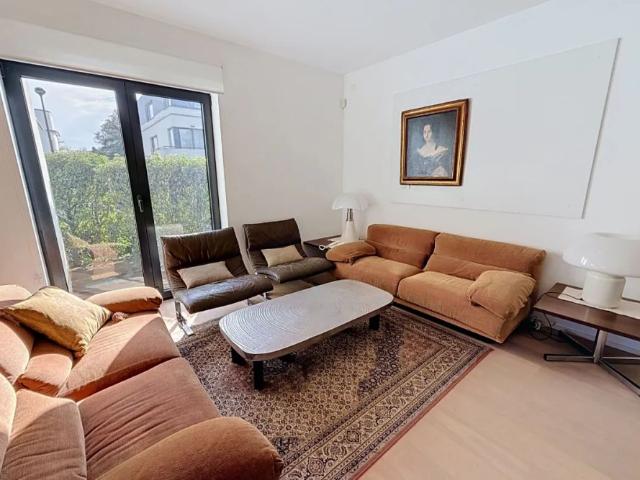 Ground floor for rent, Waterloo