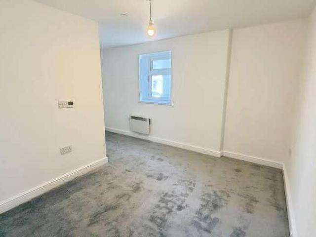 Ground Floor Flat, Central Square, Pontypridd, Rhondda Cynon Taf, CF37