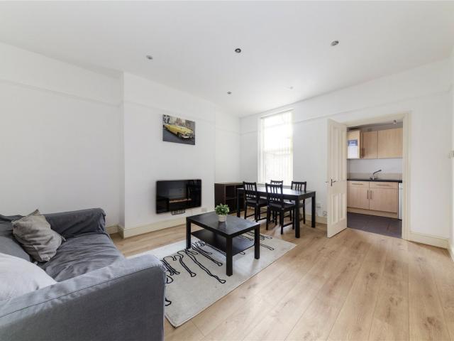 Ground Floor Flat/Apartment Property to let Grosvenor Place Flat 1, Newcastle Upon Tyne £895pcm Pat Robson