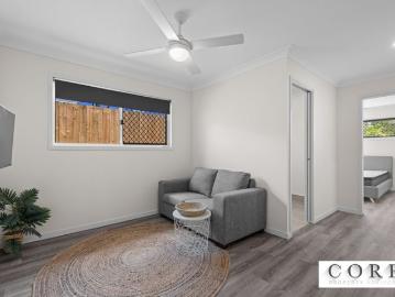 GROUND FLOOR FURNISHED STUDIO WITH BILLS INCLUDED!