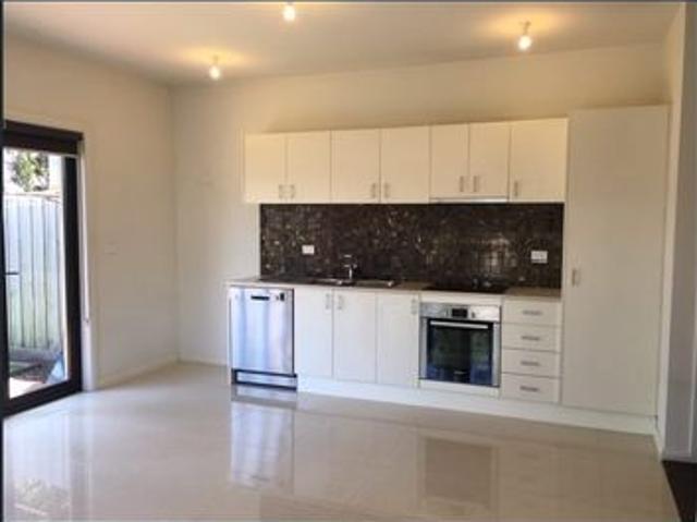 GROUND FLOOR ONE BEDROOM APARTMENT