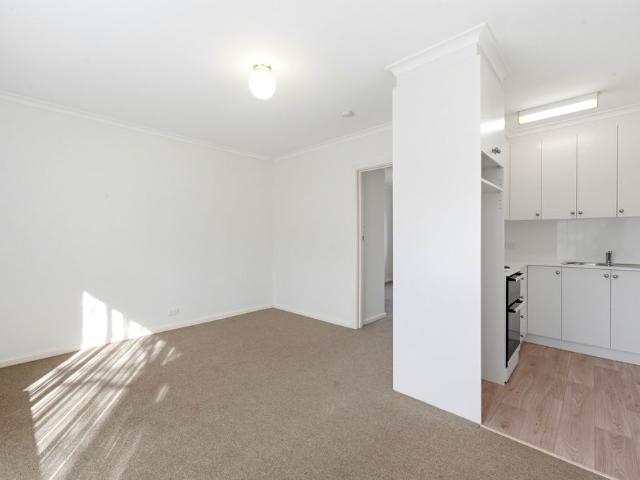Ground floor one bedroom unit with courtyard