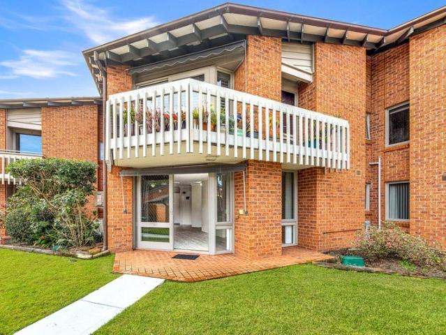 Ground Floor Low Maintenance One Bedroom Unit