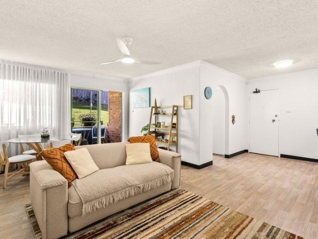 Modern ground floor living in the heart of Kiama