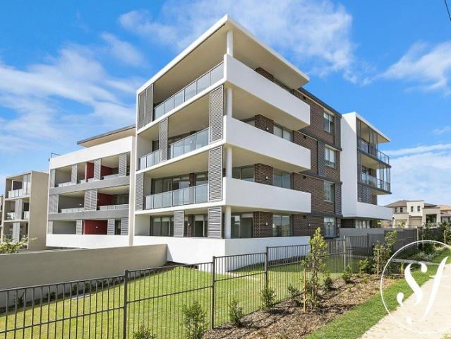 Ground Floor Living with Courtyard!