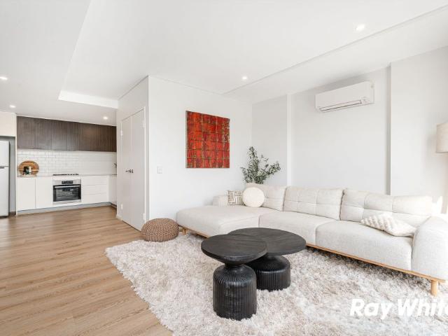 Ground Floor Living with a Private Courtyard | Walking Distance to Schofields Train Station!