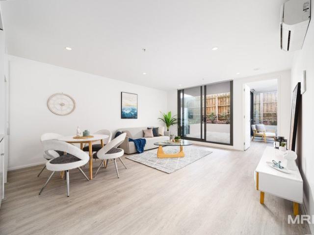 Ground Floor Living with a Spacious Private Courtyard