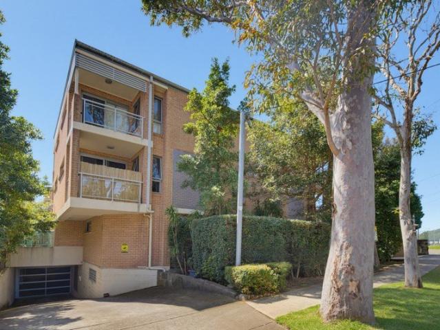 Ground Floor Living with an Exceptional Private Courtyard