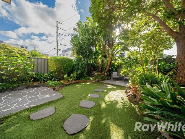 Ground Floor Living With Garden Appeal