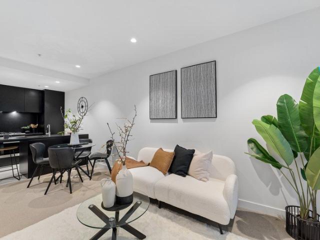 Ground Floor Luxury with Expansive Courtyard Oasis