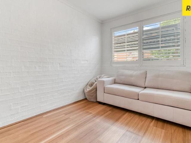 Ground Floor Lyneham Unit