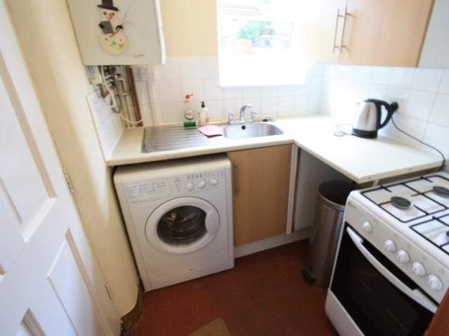 Ground floor studio in SW16*Couples Allowed