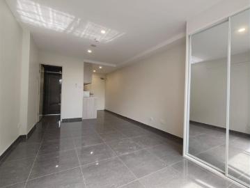 Ground floor studio with balcony available now