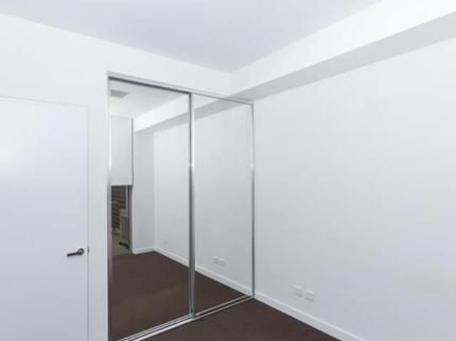 Ground Floor Phillip Apartment