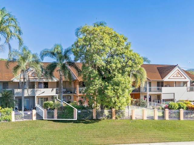 Ground Floor, Private Garden, Amazing Opportunity !