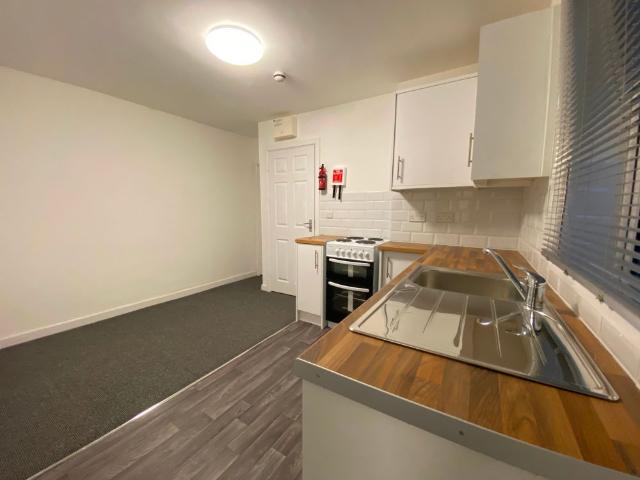 Ground Floor Rear Flat 2, 24 Penhill Road, Cardiff CF11 9PR