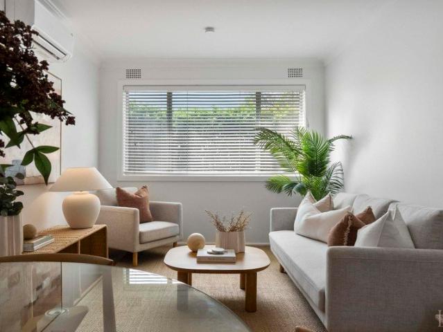 Ground Floor Renovated Unit in the Heart of Georgetown