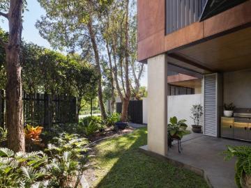 Ground Floor Riverfront Living in Tightly Held Riverpoint