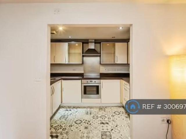 Ground Floor, Warrington, WA2 2 bed flat to rent £975 pcm £225 pw