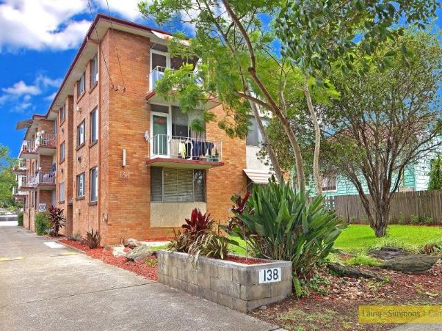 Ground Floor Well Presented 2 Bedroom Unit